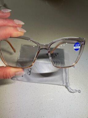 Women's Reading Glasses, Oversized Cat Eye Blue Light Readers +2.0.